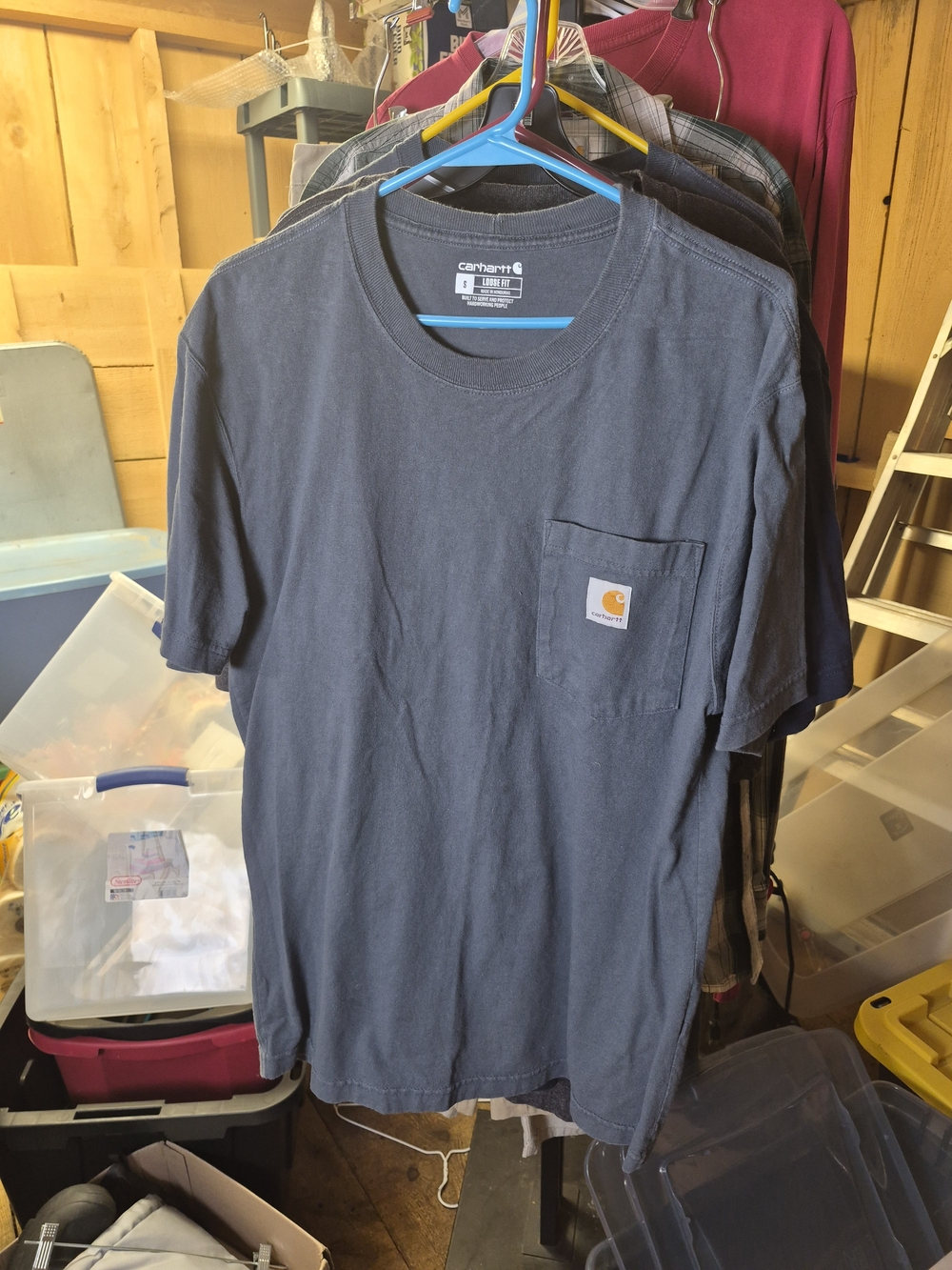 Carhartt Short Sleeve Pocket Tee in Navy Blue Bin 50